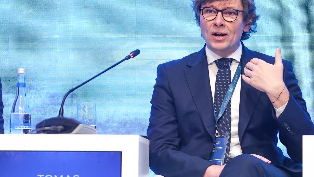 UN Warns Growing 'Opportunity Divide' in AI Could Exacerbate Global Economic Inequality — article featured image