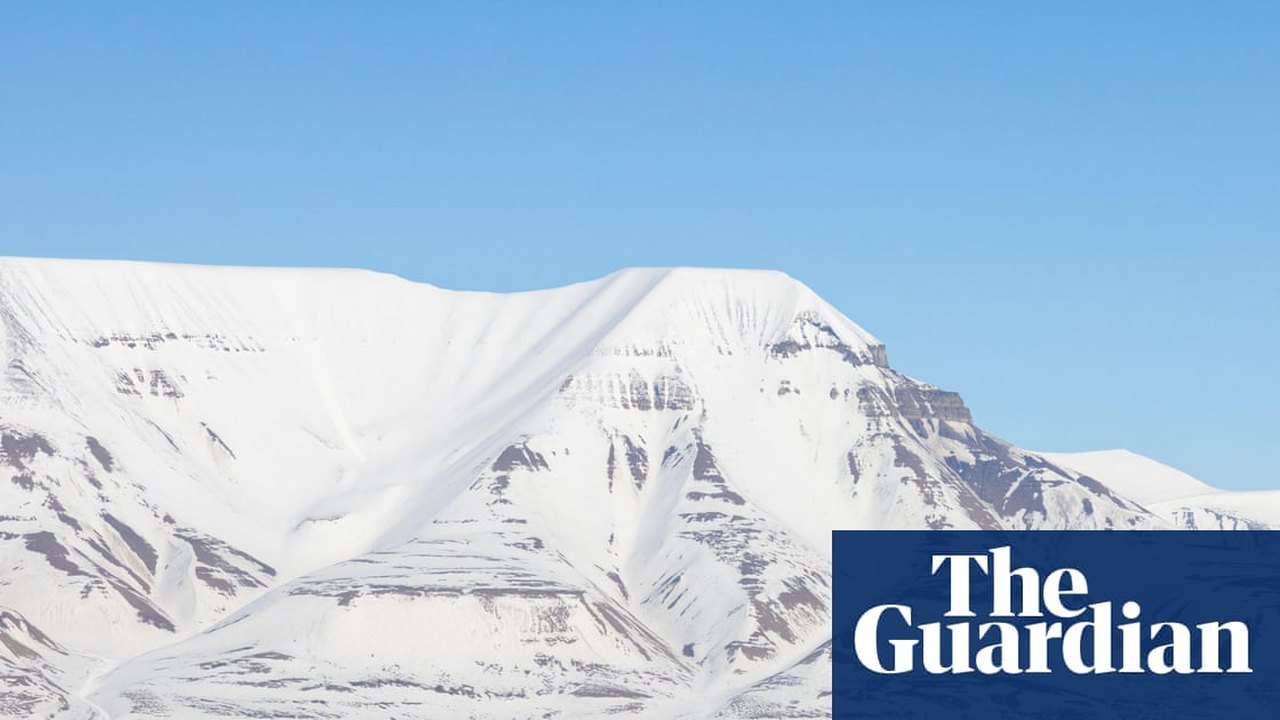 Warming Faster Than the Planet: How Climate Change is Reshaping the Arctic Village of Longyearbyen