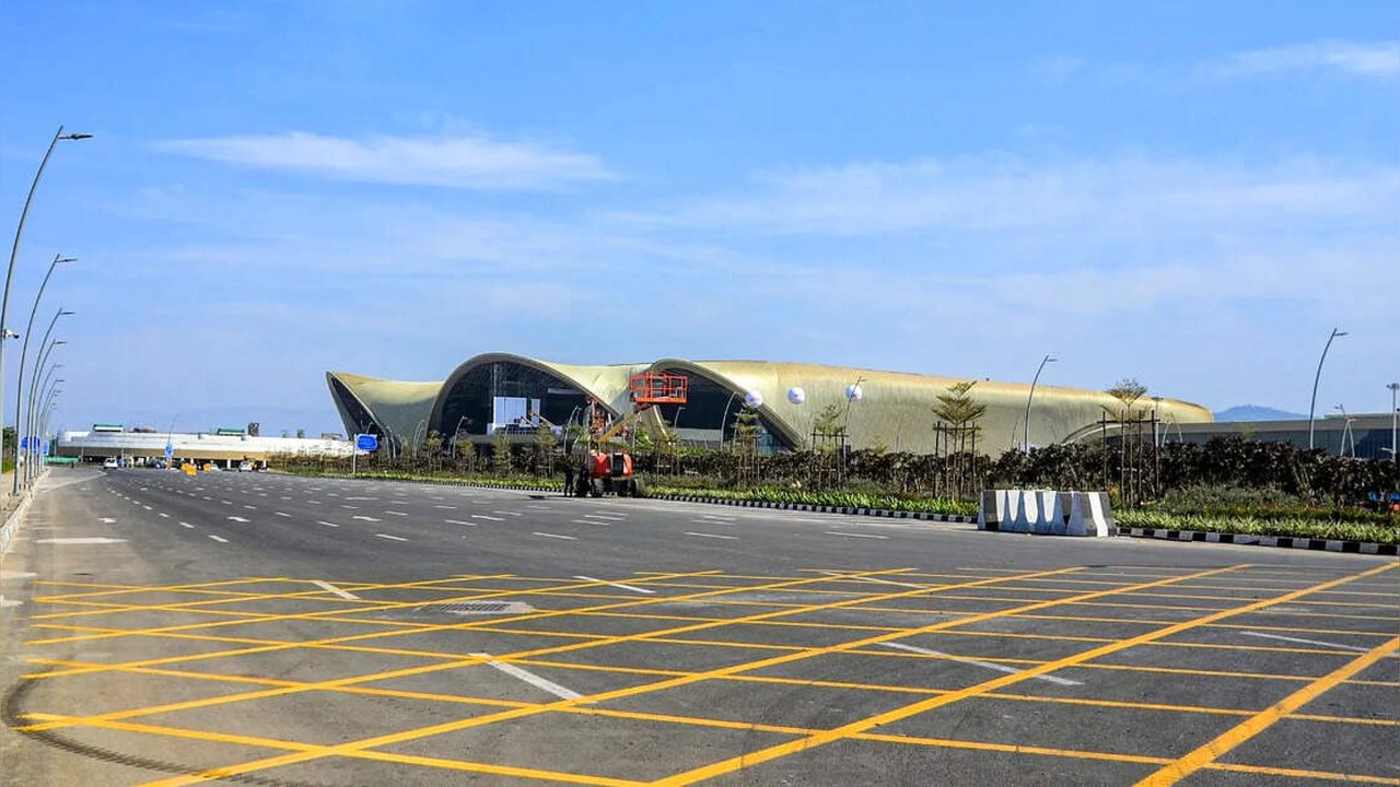 Mumbai Airport Transition: IndiGo and Air India Express Set to Shift Operations to Navi Mumbai